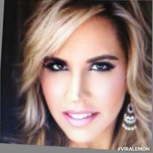 Meet your Posher, Valorie